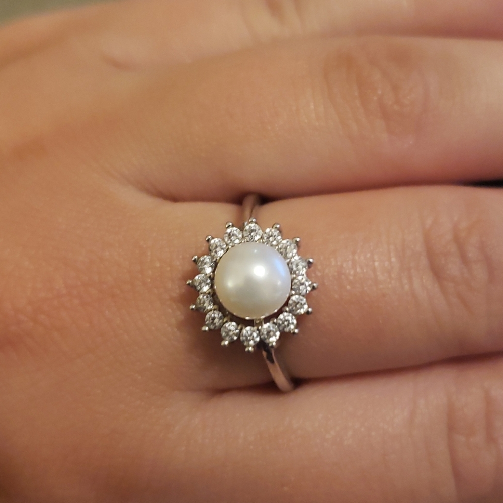 Vantel pearls ring